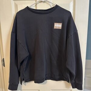 Women’s Puma Black Crew Neck Sweatshirt, size Large